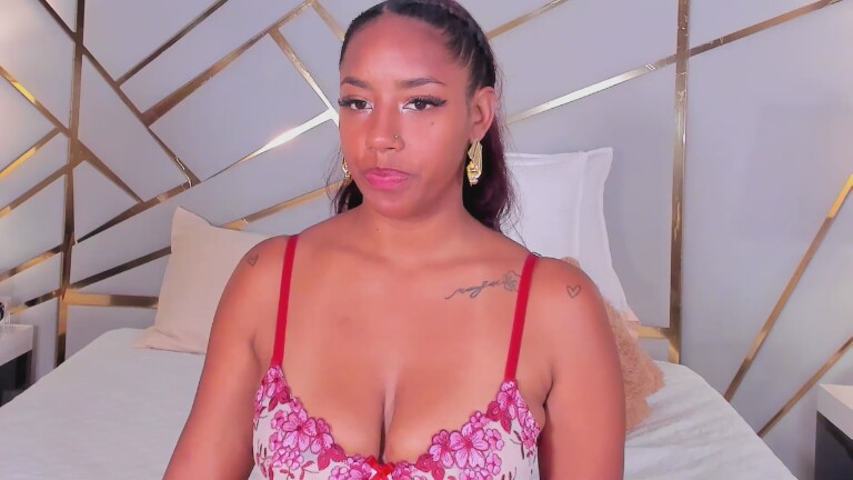 KiraHill's Streamate show and profile