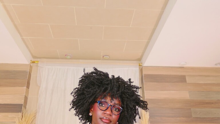 YaraDavis's Streamate show and profile