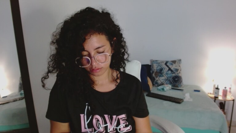 Valentina_blondell19's Streamate show and profile