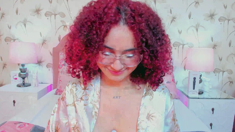 HollyJhonson's Streamate show and profile