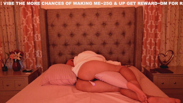 CreamyyLipss69's Streamate show and profile