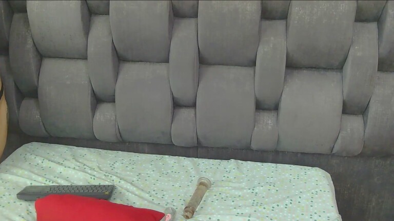 vsiennaper's Streamate show and profile