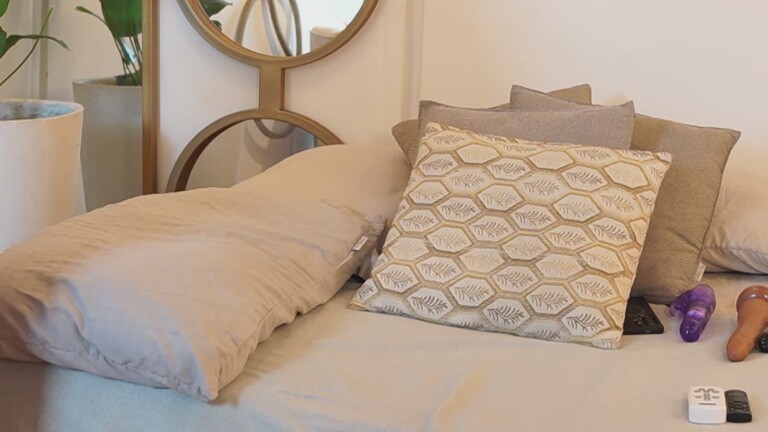 AliceRos's Streamate show and profile