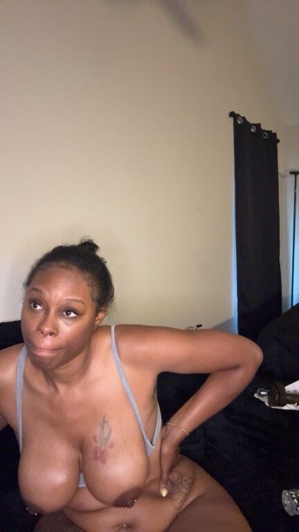 DreamyTif's Streamate show and profile