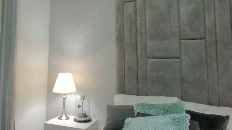 ZairaAbad's Streamate show and profile