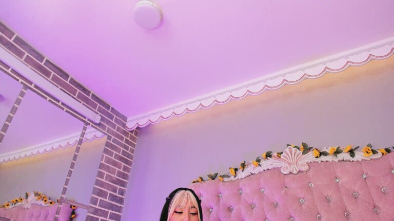 MadissonRey's Streamate show and profile