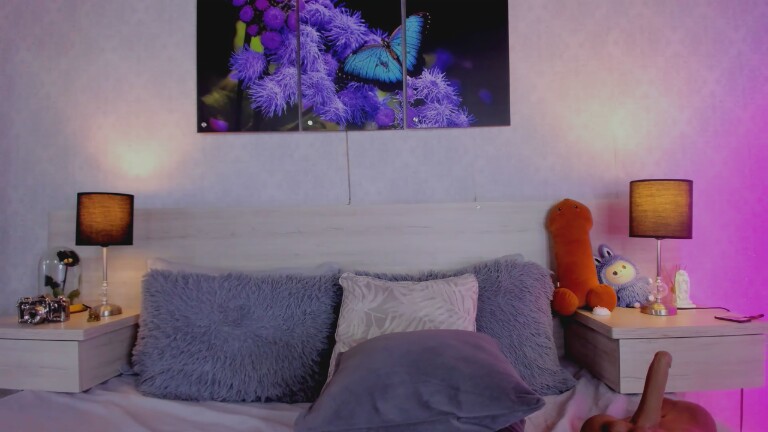 SamanthaaWoods's Streamate show and profile