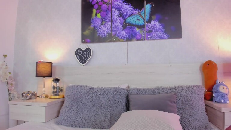 SamanthaaWoods's Streamate show and profile