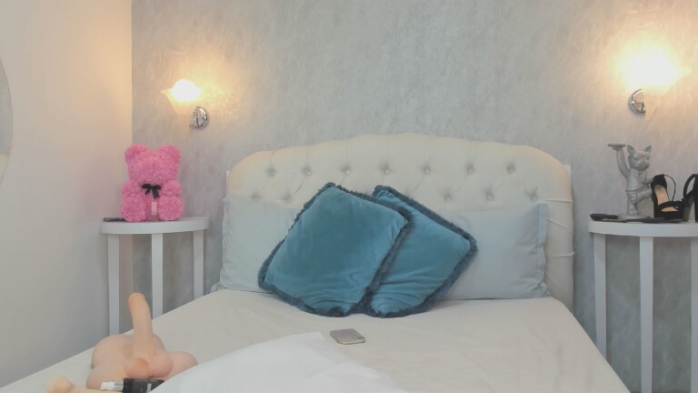 EmmilyMartinez's Streamate show and profile