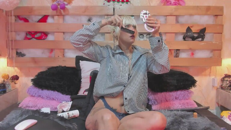 AmbeerLie's Streamate show and profile