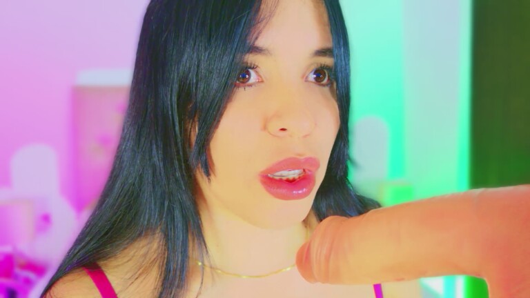 CharlootteEvans's Streamate show and profile