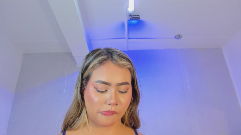 EmmaPrinncess's Streamate show and profile