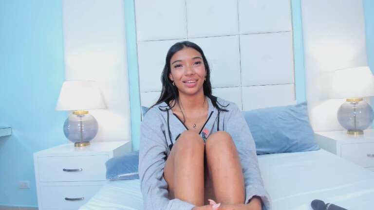 SidneyLovee's Streamate show and profile