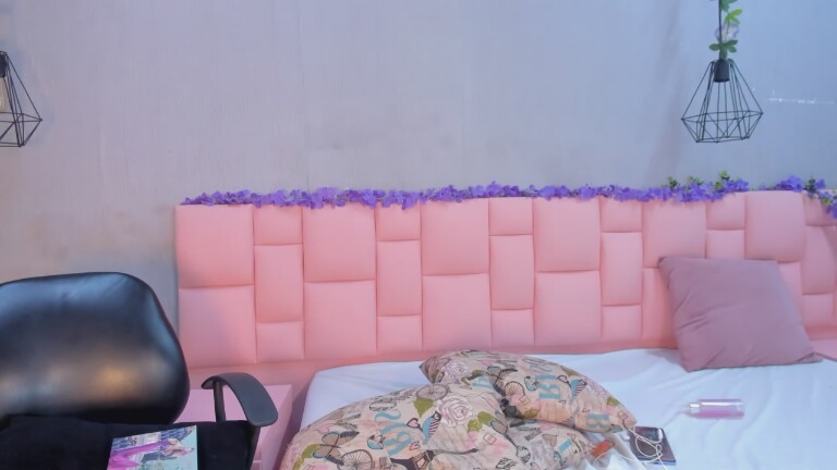 StacyBabby's Streamate show and profile