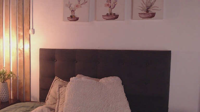 KathyaSpinelliX's Streamate show and profile