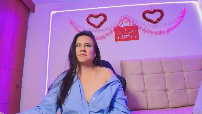 Milu_Ramirez's Streamate show and profile