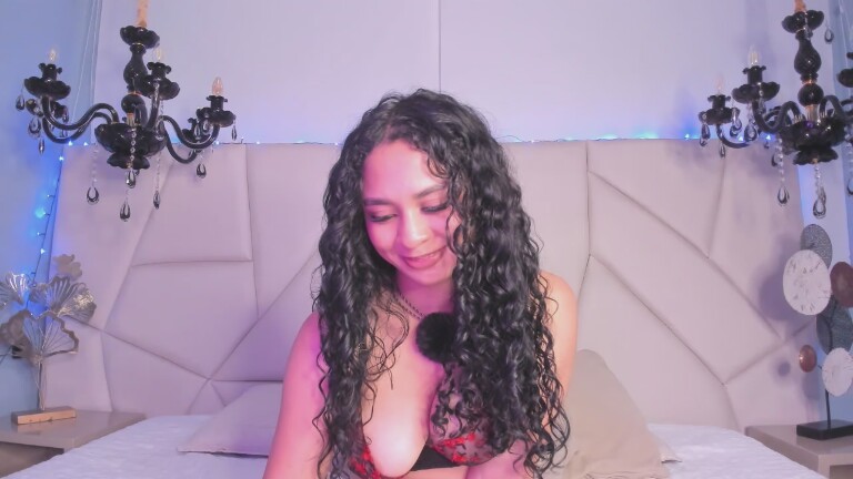 ScarlettFlever's Streamate show and profile