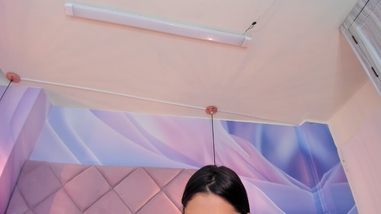 ViolletaRosse's Streamate show and profile