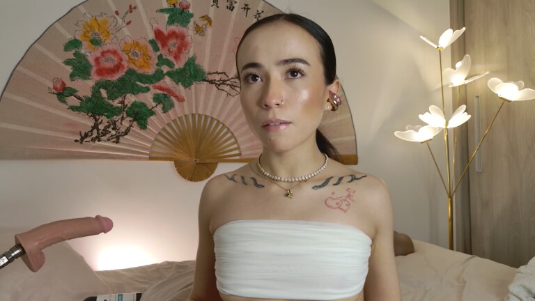 SweetSara33's Streamate show and profile