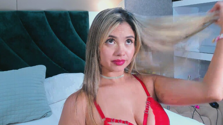 AlexandraLopez's Streamate show and profile