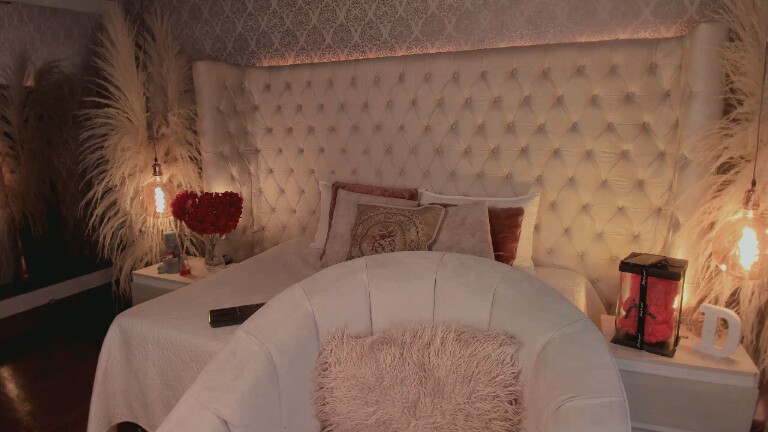 Dannah_Gomez's Streamate show and profile