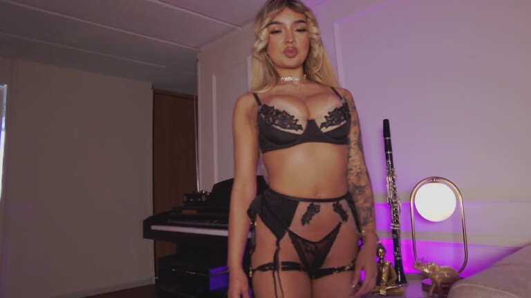 Melissakovalenko's Streamate show and profile