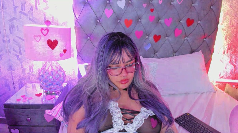 MaddieWaves's Streamate show and profile