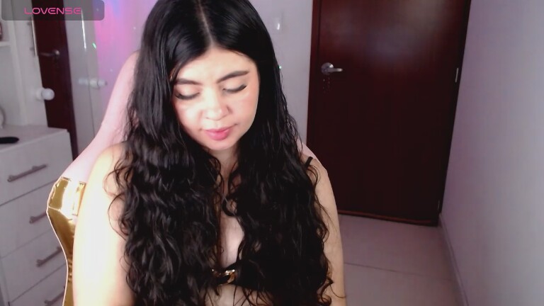 mila_paris's Streamate show and profile