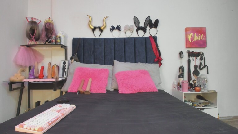 emmilygiraldo's Streamate show and profile