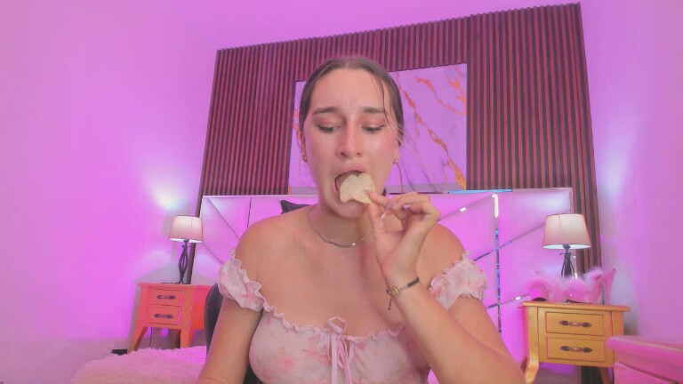 Madeline_Sweet's Streamate show and profile