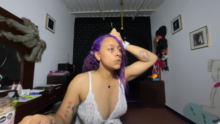 CataBlue's Streamate show and profile