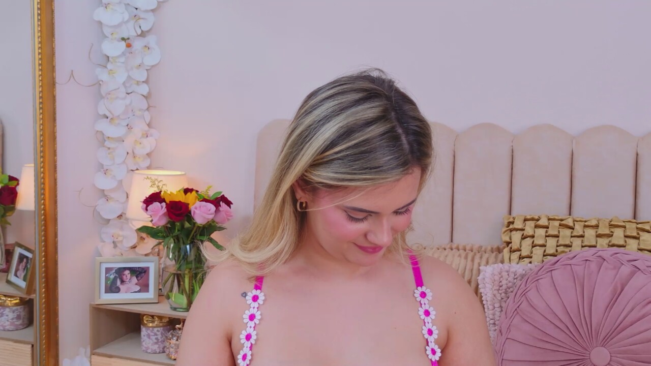 SelenaMontreall