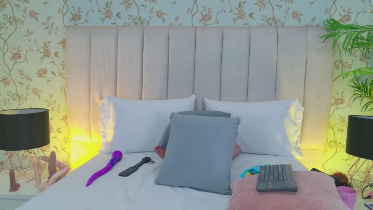 BrisaVegaGB's Streamate show and profile