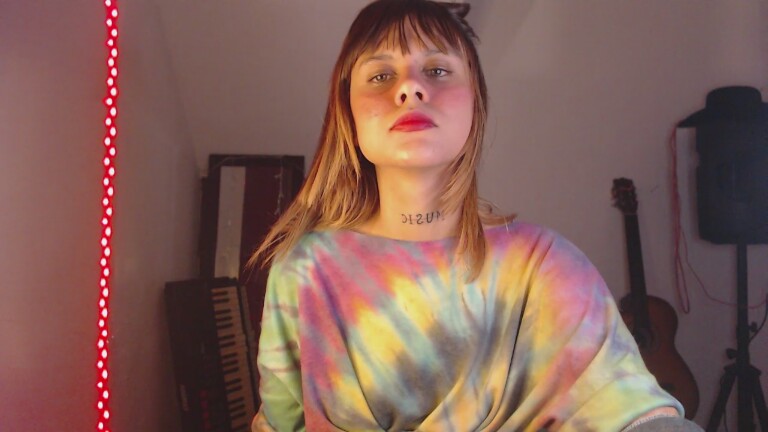 VictoriaDinucci's Streamate show and profile